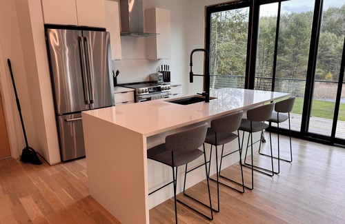 Narrowsburg House | Hidden Modern Retreat - Cozy house in marvelous Narrowsburg with WiFi & AC