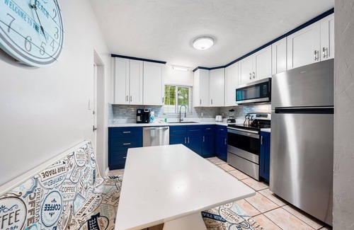 Siesta Key Condo | Hidden Paradise by Beachside Management