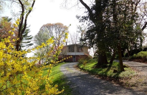 Wardour House | Hidden Treasure on Weems Creek