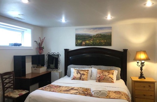 Hidden Valley House | Hidden Valley basement suit H