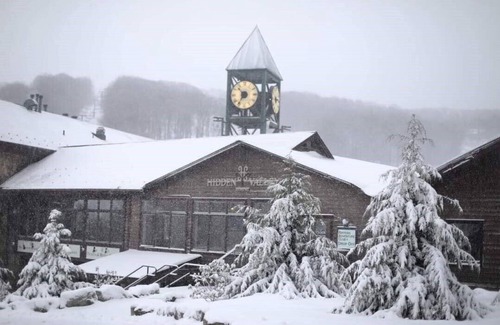 Hidden Valley House | Hidden Valley Resort-3 bdrm/loft area/swim/hike/bike/pet friendly