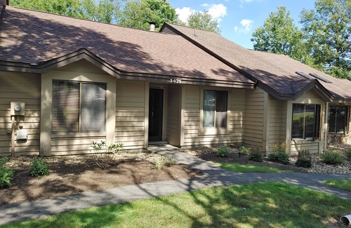 Hidden Valley House | Hidden Valley Resort-3 bdrm/loft area/swim/hike/bike/pet friendly