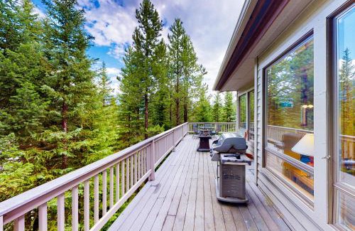 Big Sky Apartment | Hidden Village 20