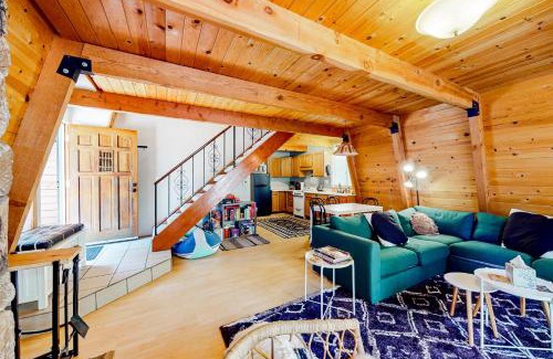 Crestline House | Hidden Wonder