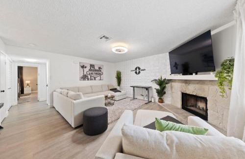 Summerlin Apartment | HiddenJewel Near Summerlin