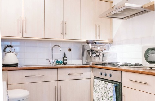 Golborne Apartment | Hideaway: A Modern Luxury Studio