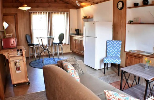 Asheville House | Hideaway Cabin in the City!