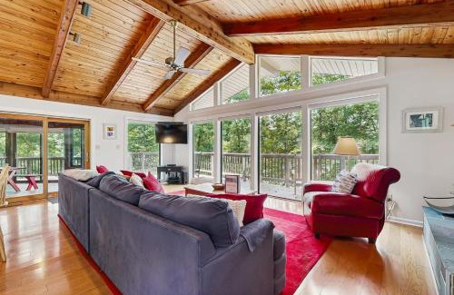 Blue Water House | Hideaway Haven
