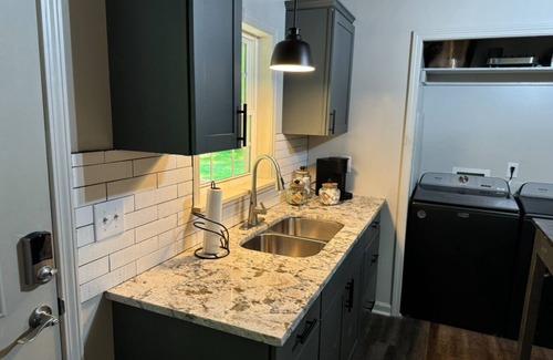 Guntersville House | Hideaway house! So cute! - Pet friendly!