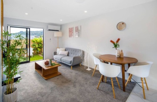 Wellington Region House | Hideaway in the Grove