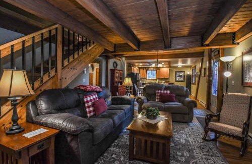 Oakland House | Hideaway
