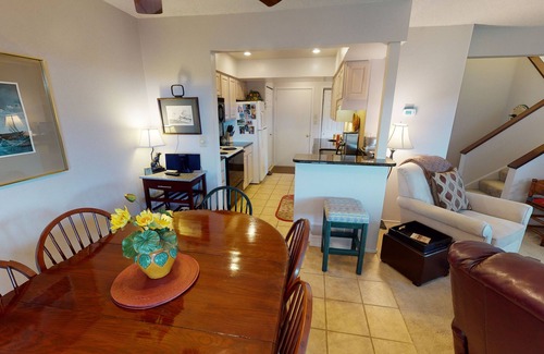 Harbor Springs Condo | Hideaway Valley #19 - Close to Golf + Skiing - Sleeps 8!