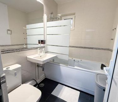 Iasi Apartment | Hideout Cozy 2 rooms near Palas Mall & city center, warmy, invoice available, parking space, Ultracomfy
