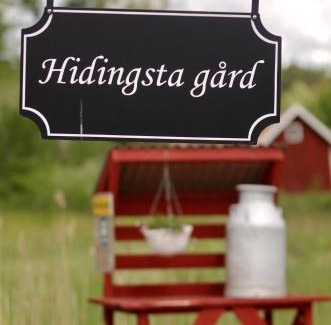 Orebro Bed & Breakfast | Hidingsta gård B&B