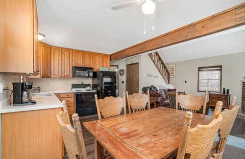 Higgins Lake Ski Chalet | Higgins Haven - A cozy 2 bedroom cottage with loft
