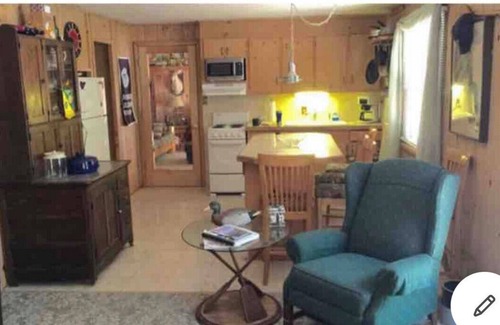 Higgins Lake Cabin | Higgins Lake Cabin 1 1/4 Blocks from Kelly Beach