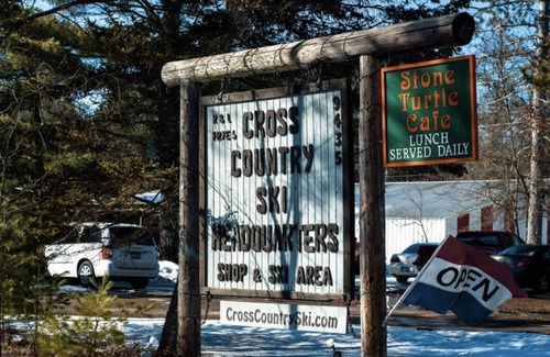 Higgins Lake Cabin | Higgins Lake Cabin 1 1/4 Blocks from Kelly Beach