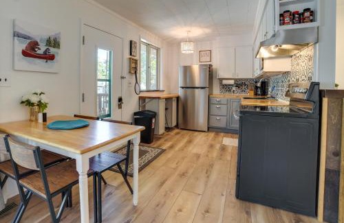 Higgins Lake House | Higgins Lake Cottage with Private Fire Pit and Grill!