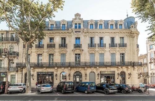 Convention Apartment | High-class apartment near the Halles de Narbonne -Local bike -Autonomous arrival