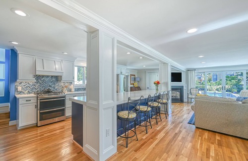 Eastport House | High-end Eastport home with private pool, hot tub, grill & off-street parking