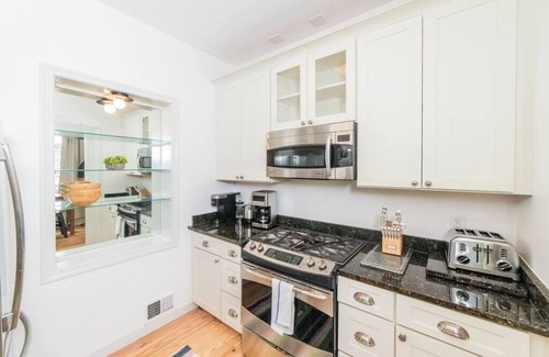 Central Northside House | High End | Luxury Home and Walkable | ★GroupStay★