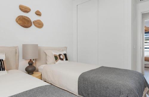 Estepona Apartment | High-End Rooftop Penthouse near City & Beach