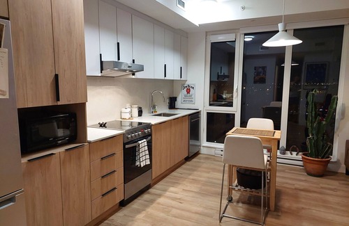 Ahuntsic-Cartierville Apartment | High End Studio in Central District