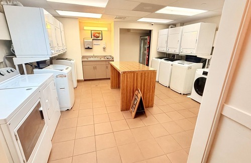 Waikiki Condo | High Floor Ocean View Owner Unit Wyndham Waikiki