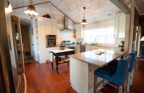 Mentone House | High Point Retreat in the Heart of Mentone!