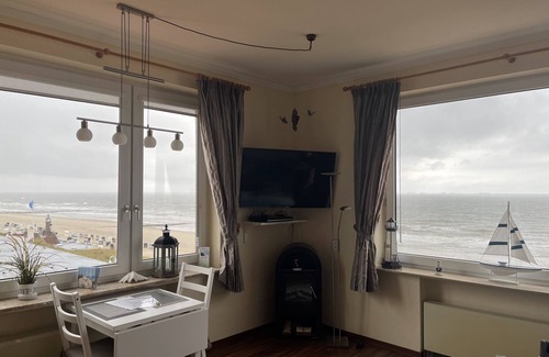 Wangerooge Apartment | High quality apartment for up to 2 P. directly on the beach of Wangerooge with north view