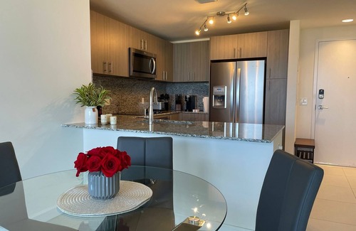 Doral Apartment | High rise luxury condo in Downtown Doral