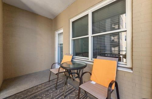 Downtown Atlanta House | High Rise Studio - Stunning Views - Walking Ease