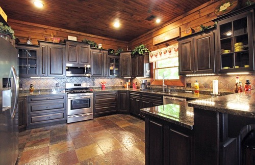 Almond Cabin | High Shade- Amazing Views