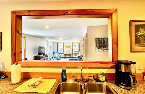 Camden Apartment | High Street Haven, large apartment steps to the harbor and Camden Village
