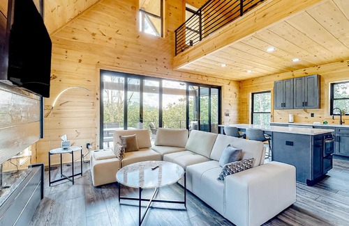 Talking Rock House | High Summit Luxury