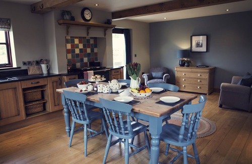 Barnard Castle House | HIGH THEARNS, family friendly in Middleton-In-Teesdale
