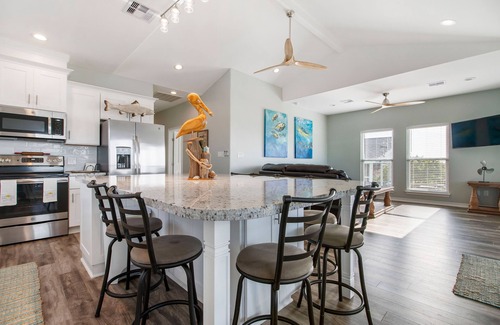 Cedar Lane House | High Tide- All-day Fishing, Quick East Bay Access