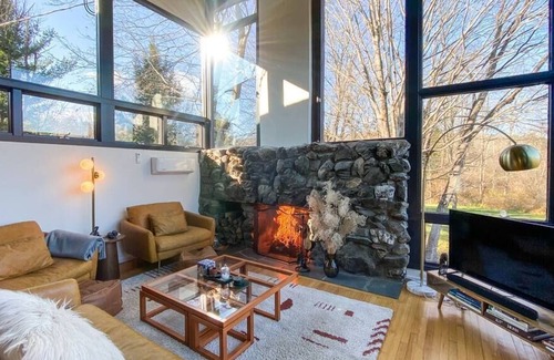 Staatsburg House | Highball House - Mid-Century Modern in Rhinebeck