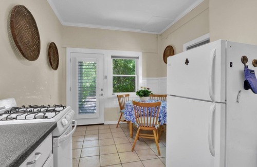 Surf City Apartment | Higher Altitude | Cozy Downstairs Apt. Close to the Beach in Surf City, NC