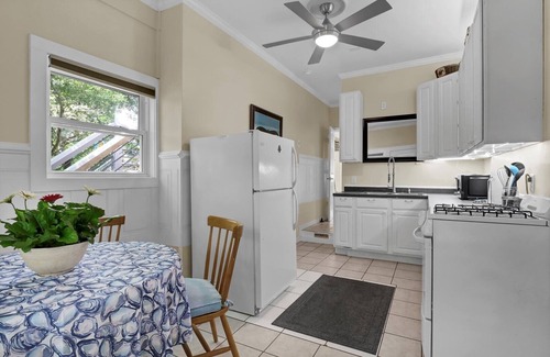 Surf City Apartment | Higher Altitude | Cozy Downstairs Apt. Close to the Beach in Surf City, NC