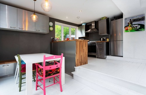 Highgate House | Highgate High Notes, by Veeve