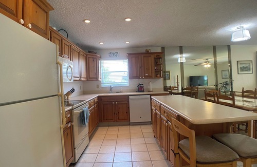 Highland Beach Condo | Highland Beach Hideaway with Dock