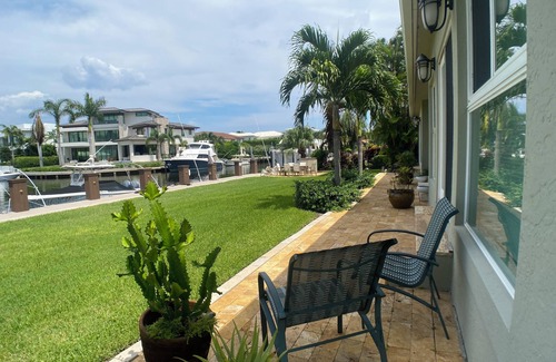 Highland Beach Condo | Highland Beach Hideaway with Dock