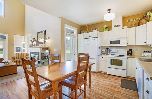 Oroville Cottage | Highland Green at Veranda Beach