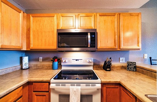 Lake Ozark Condo | Highland Lake View – Incredible Location!