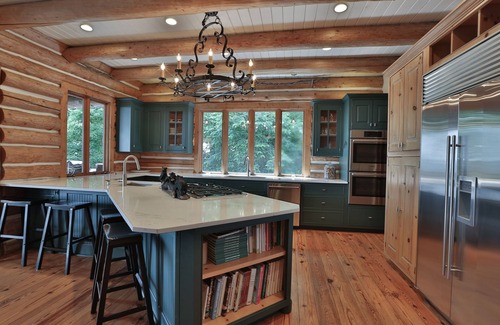 Big Canoe House | Highland Lodge, Big Canoe, Year round view of Amicalola Falls, New Hot Tub!