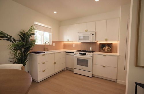Glenoaks Canyon Condo | Highland Park Dream, Newly Renovated Unit 2