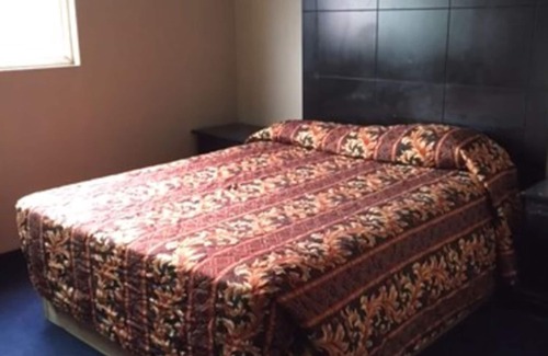 Eagle Rock Hotel | Highland Park Motel