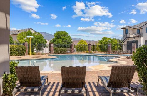 Hurricane House | Highlander townhouse