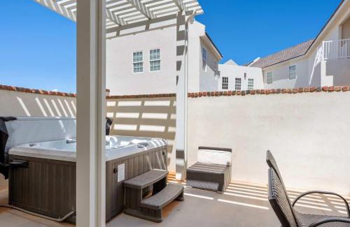 Hurricane House | Highlander townhouse